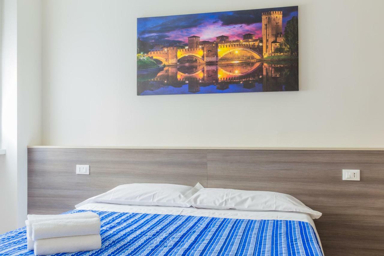 Family Apartment London Verona Exteriör bild