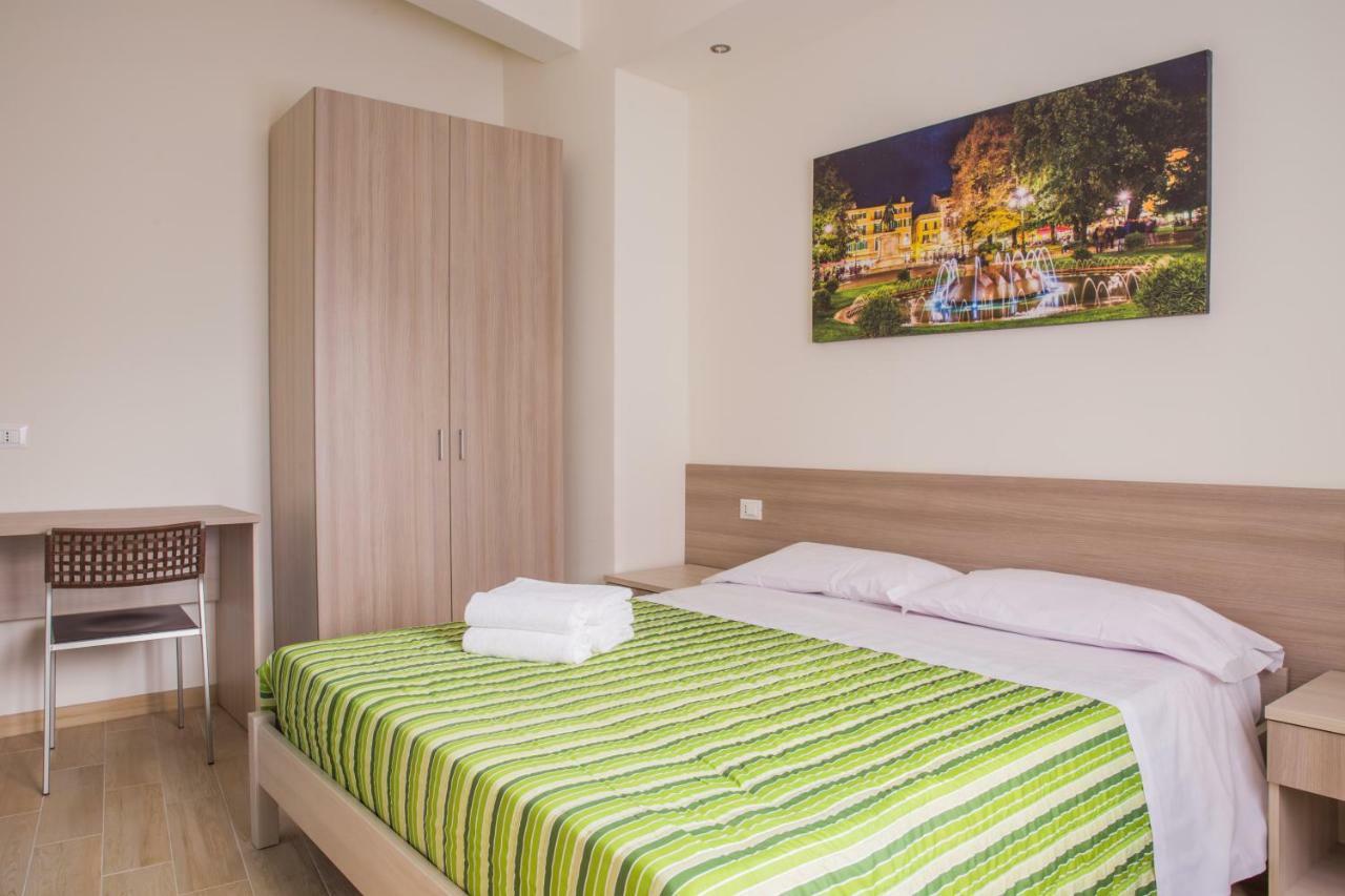 Family Apartment London Verona Exteriör bild