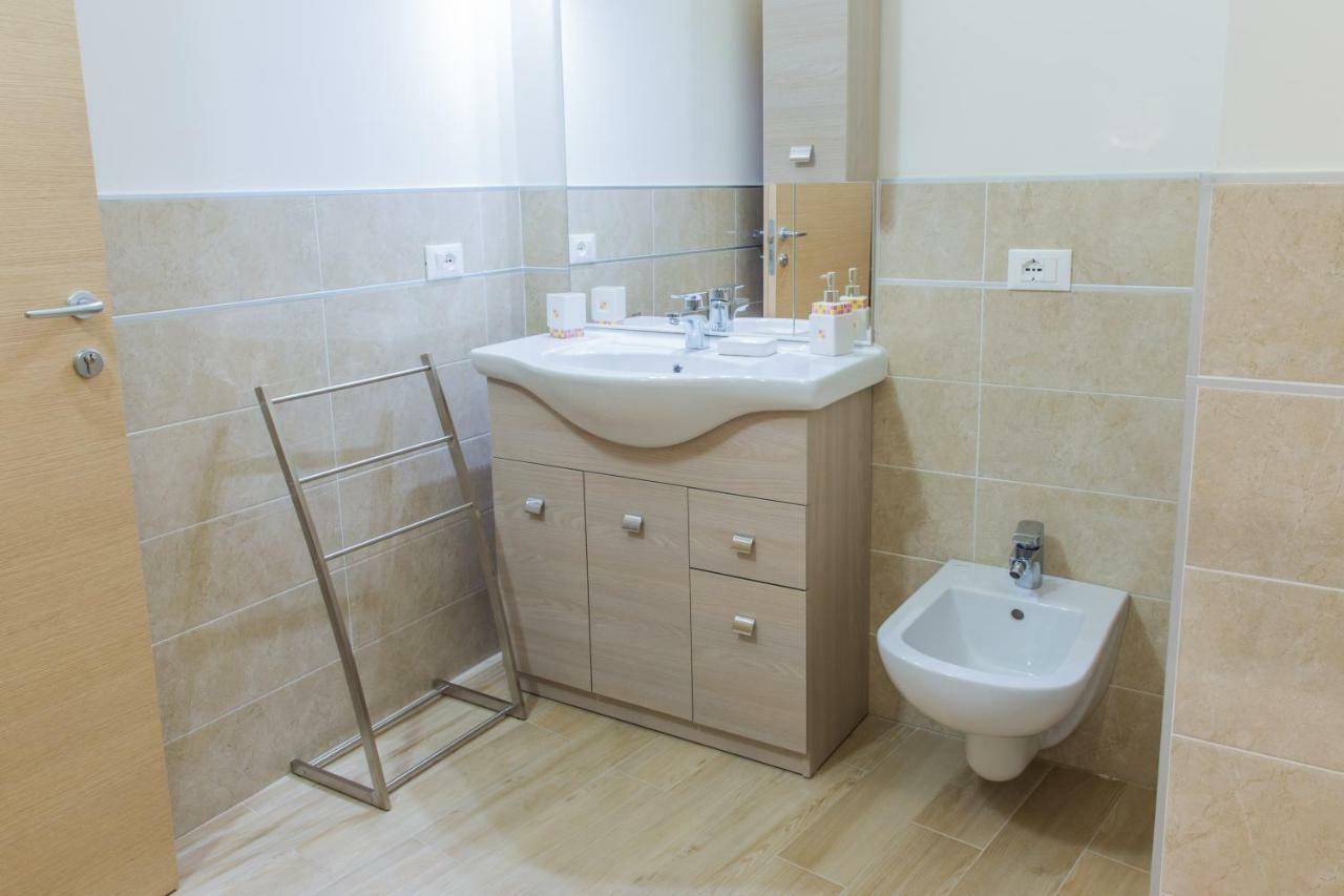 Family Apartment London Verona Exteriör bild